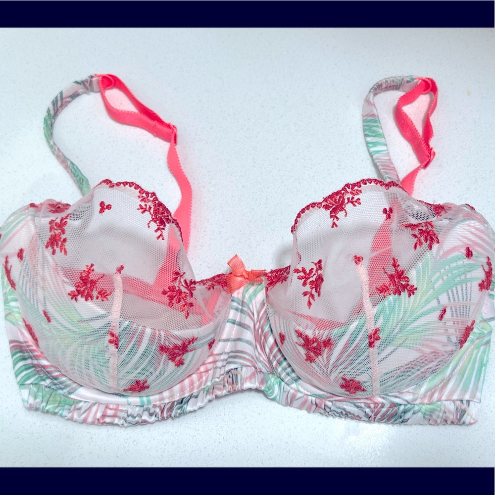 Victoria’s Secret Dream Angels Balconet 34D Bra Tropical Palms